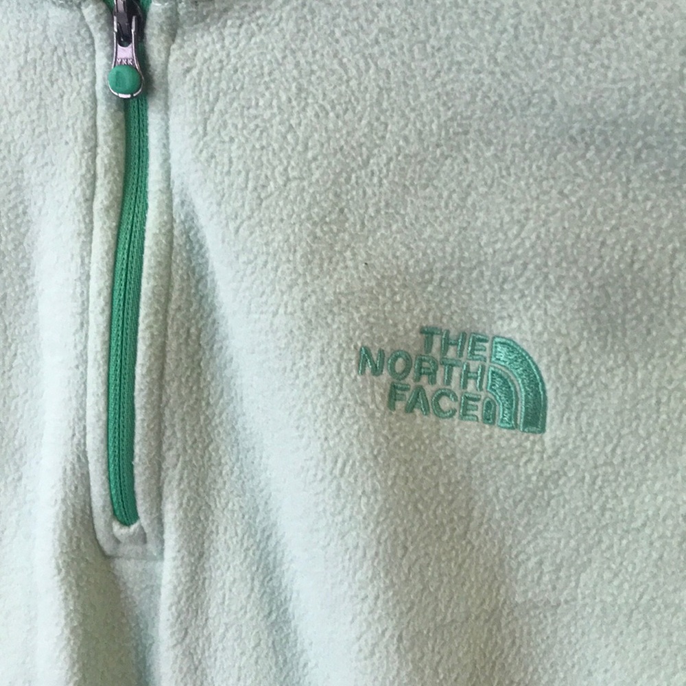 North Face Quarter Zip - Picture 2 of 2
